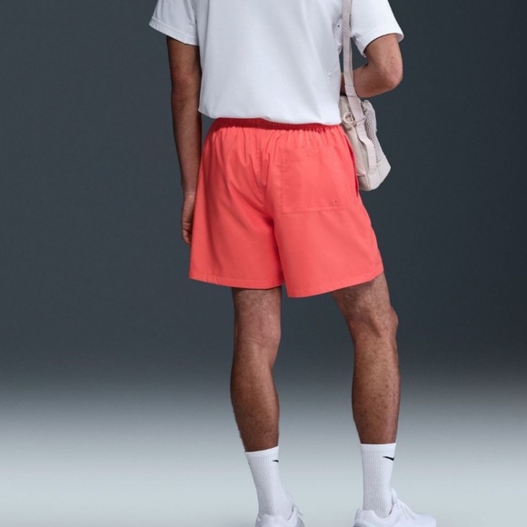 Nike Men’s Club 6’’ Woven Flow Shorts NWT - Picture 3 of 11